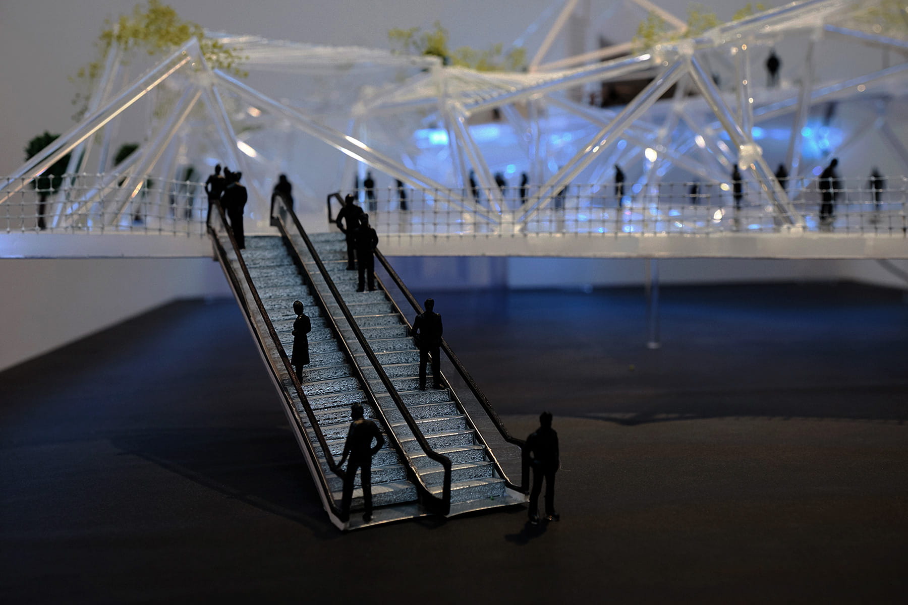 上野駅前再開発-空中回廊から観る空間都市の繋がり - 2