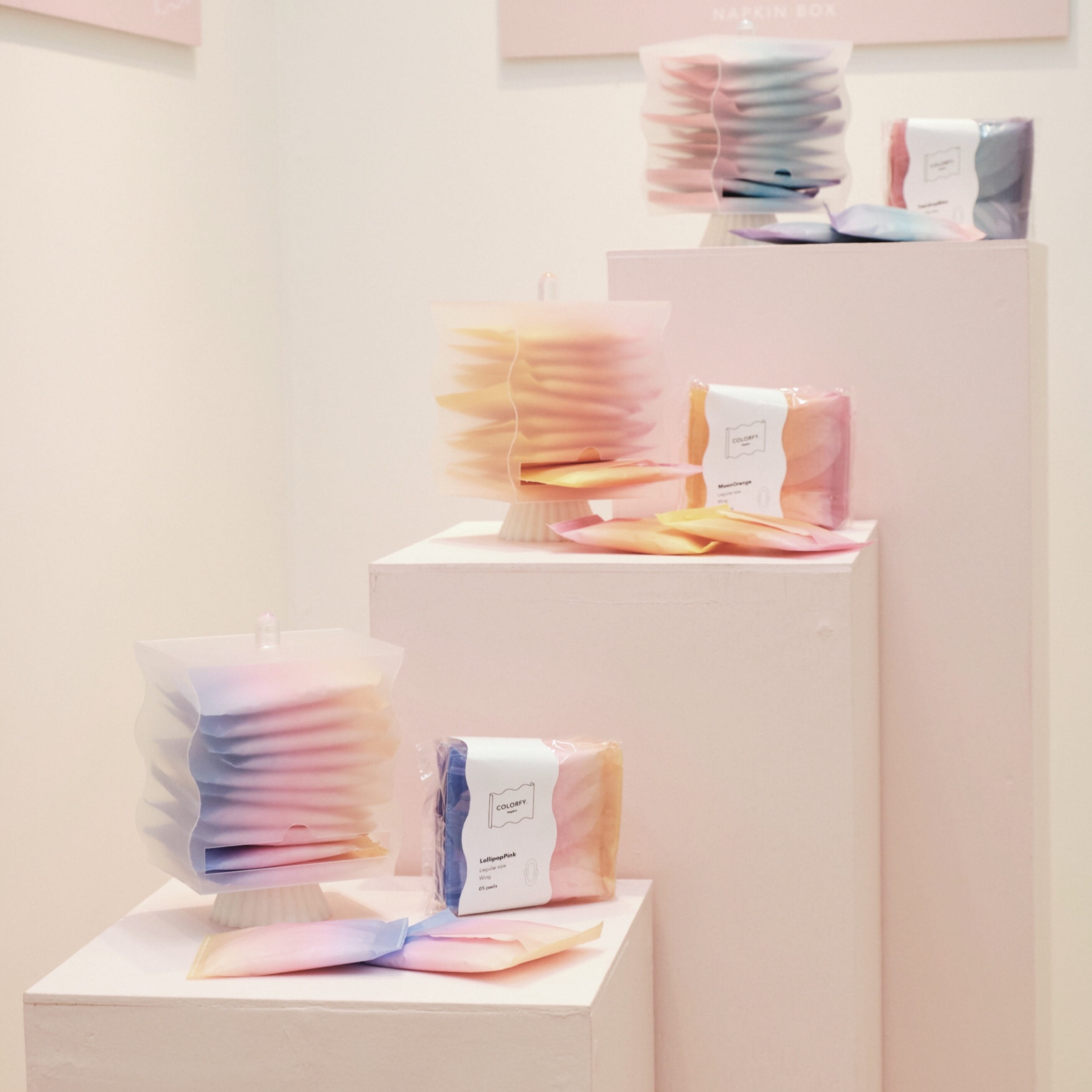 隠されない生理用品