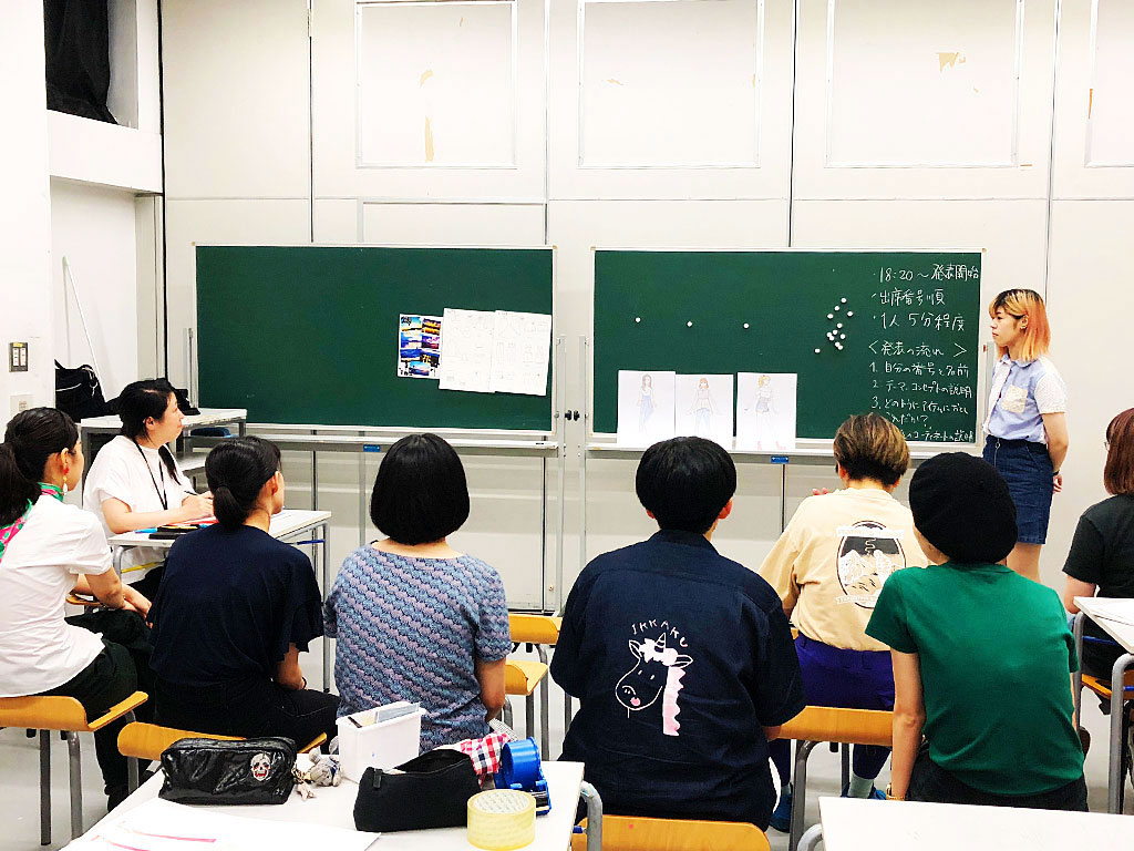 デザイン専攻科 夜間部１年　FD　ファッションデザイン