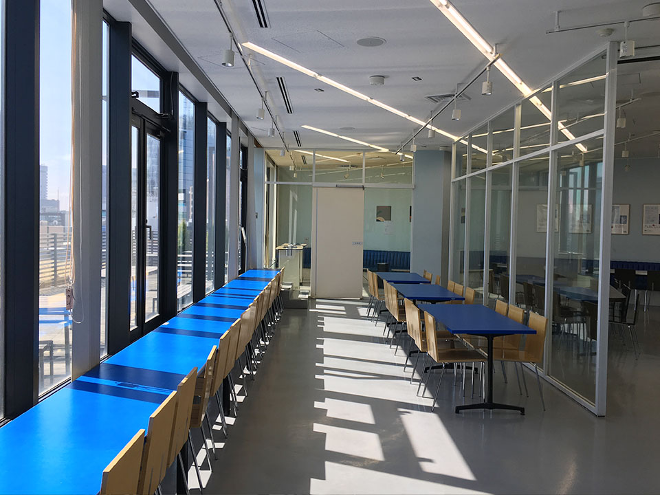 学生ホール