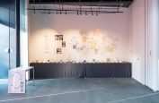 夜間部ビジュアルデザイン専攻2年生 「輪緒展」を開催